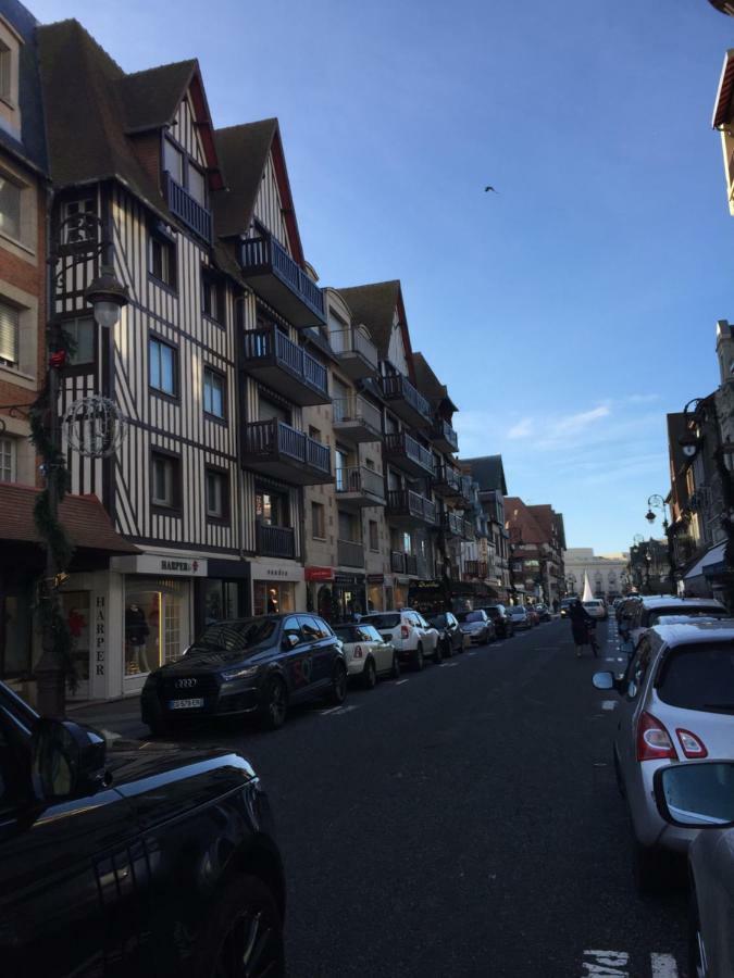 L'Ideal 112 - 85M2, 2 Chambres, Parking & Cabine De Plage Deauville Exterior foto